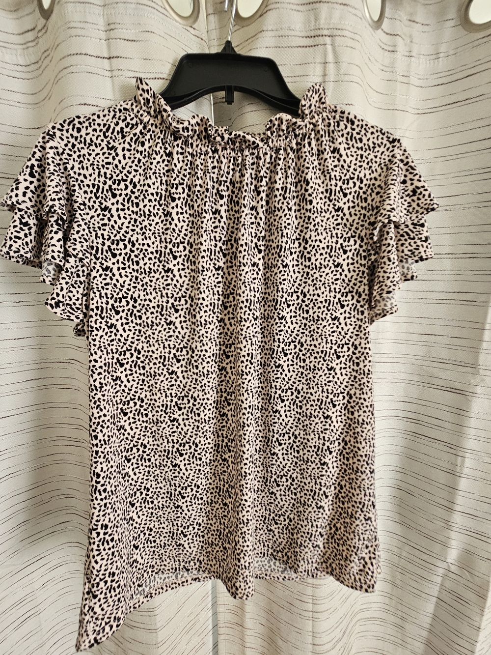 Women’s Pink Animal Print Ruffle Sleeve Top